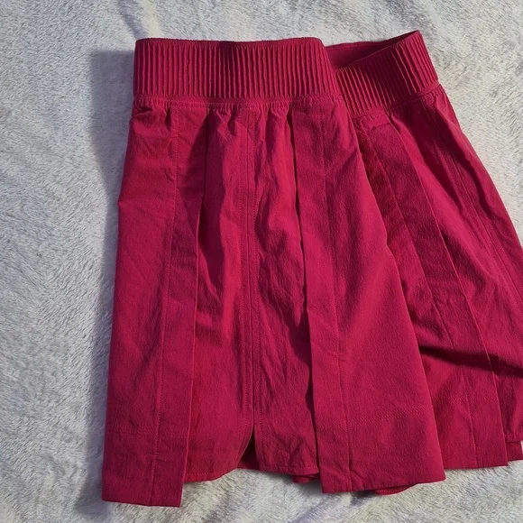 Lululemon Stretch Woven High Rise Shorts Size L - Picture 6 of 8